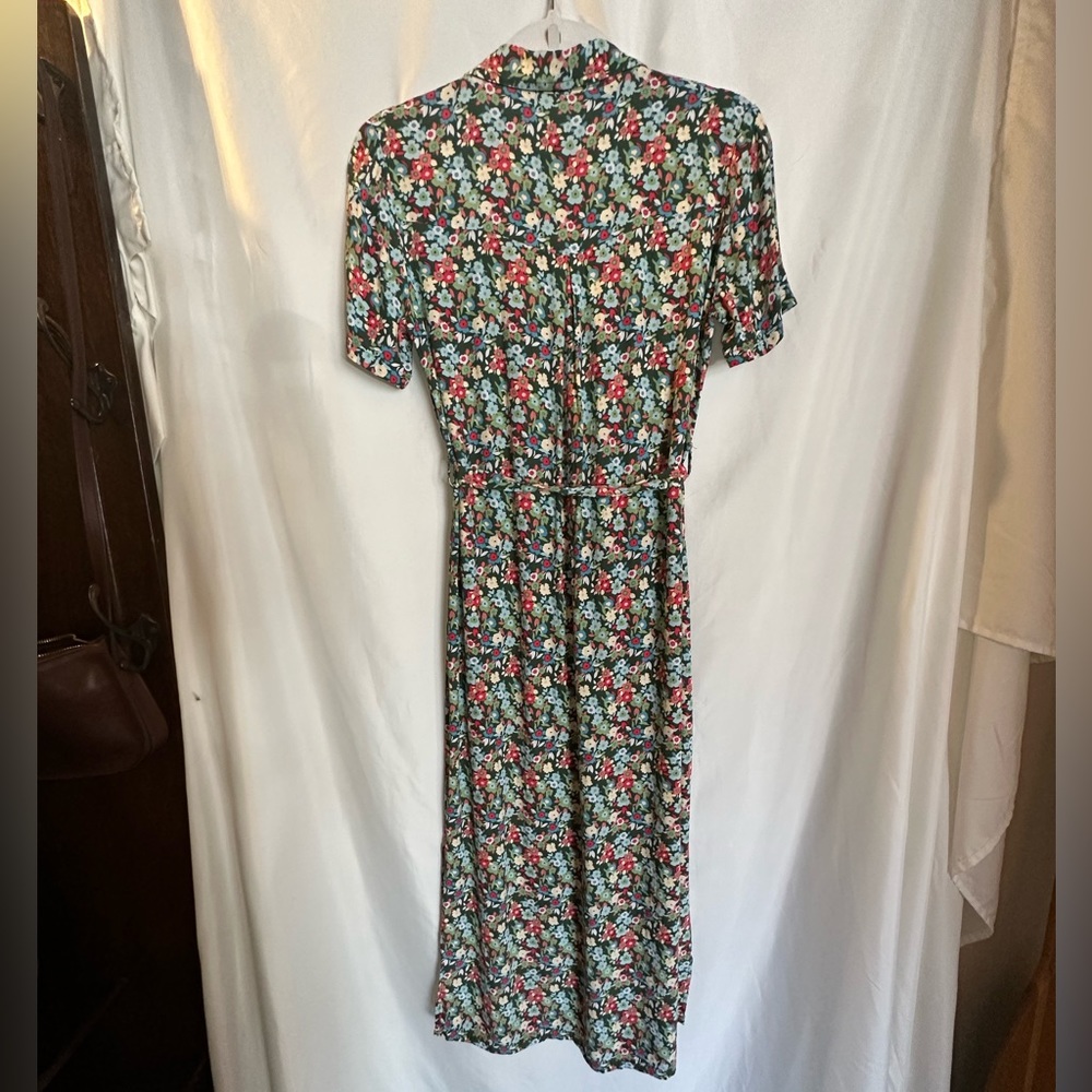 Surkana Button Up Collared Tshirt Dress with Fabric Belt - Picture 2 of 6